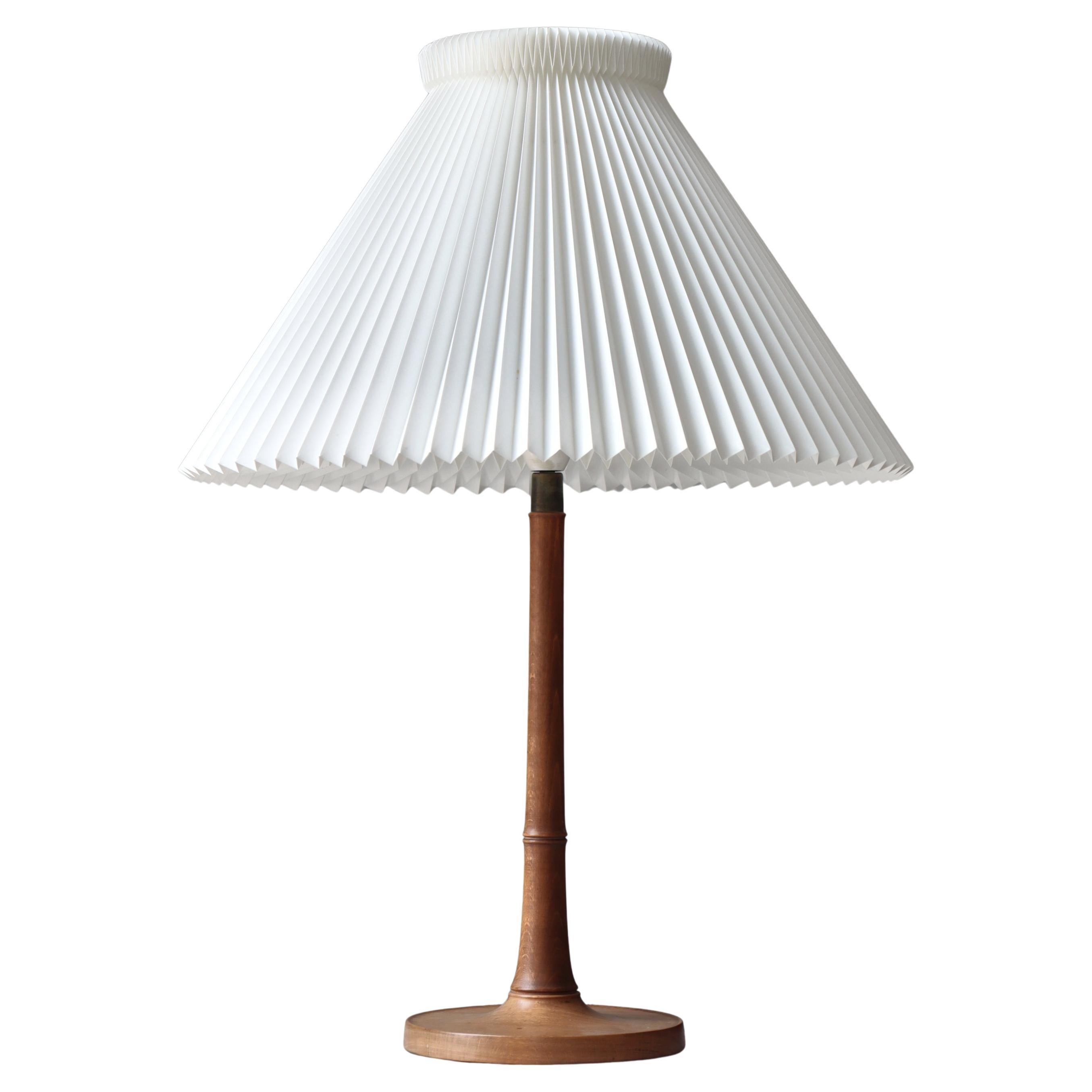 Kaare Klint Table Lamp in Mahogany and Hand Folded Le Klint Shade, Denmark 1940s For Sale