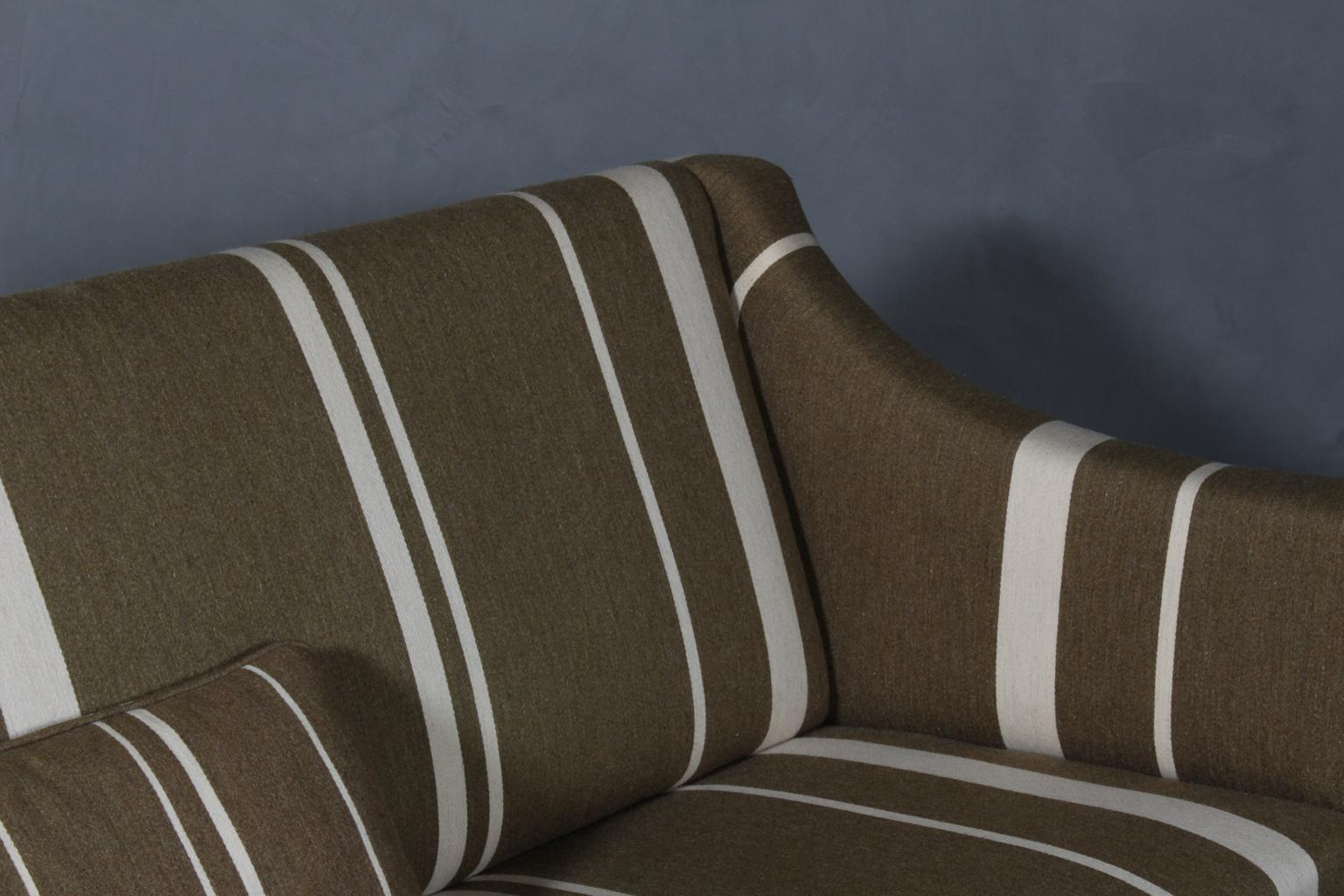 kaare klint sofa