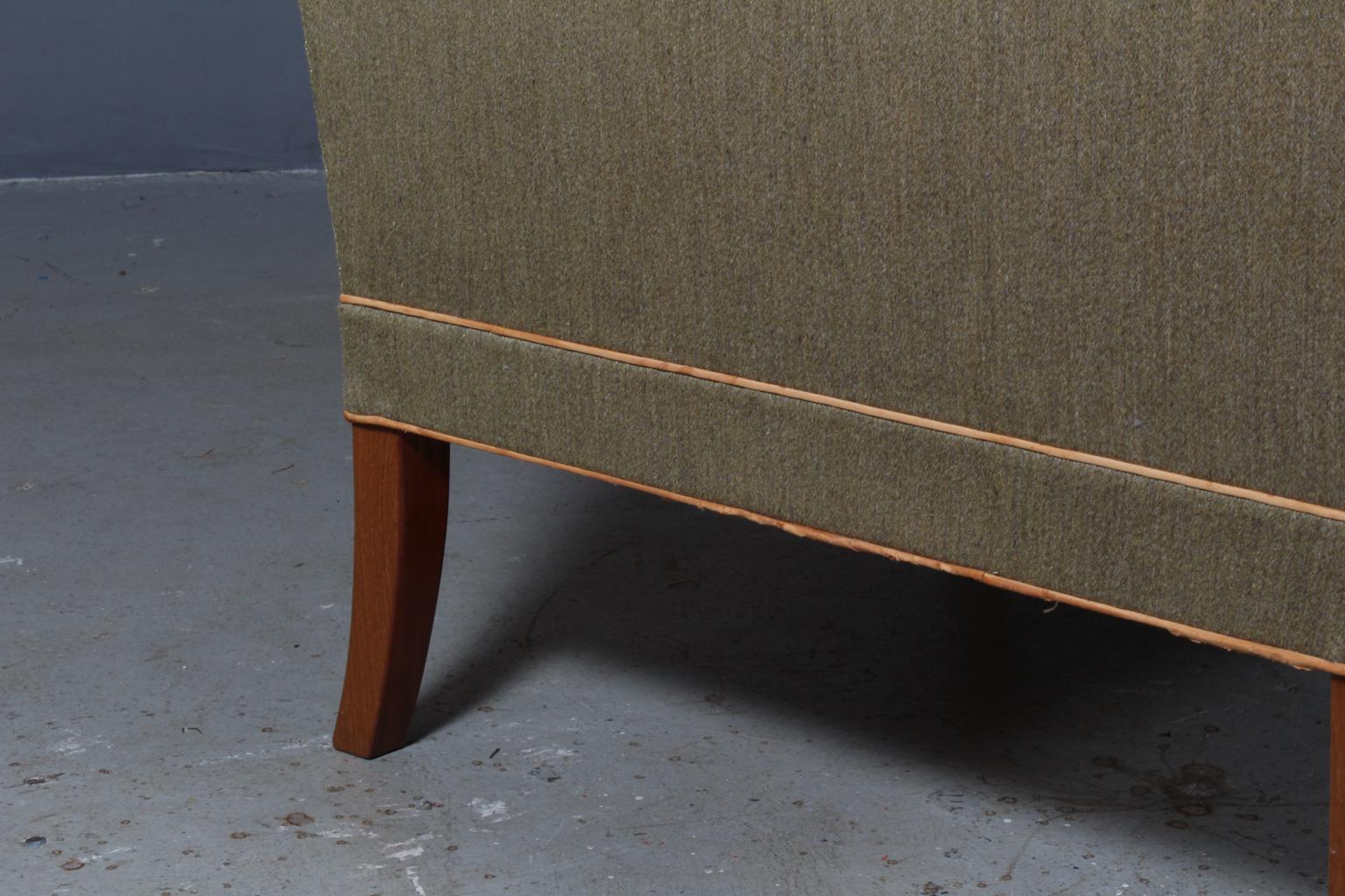Mid-20th Century Kaare Klint Table Sofa 6092