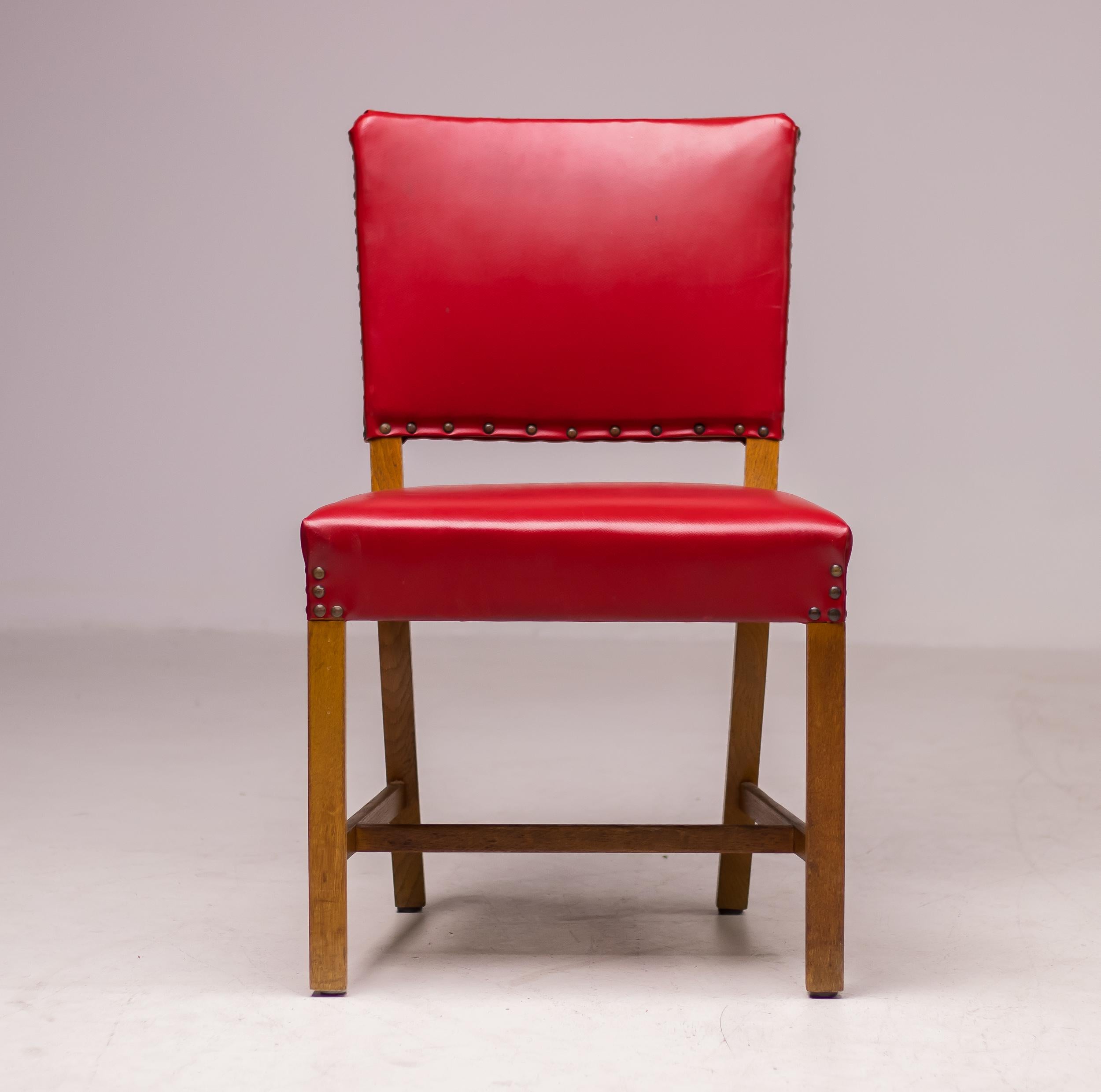 Kaare Klint 'The Red Chair' Modell 3949 Stühle von Rud Rasmussen (Dänisch) im Angebot