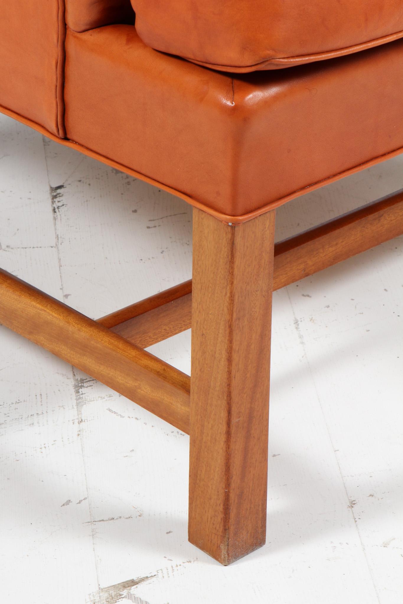 Milieu du XXe siècle Kaare Klint Wing Chair, original niger skin from the 1950s. en vente