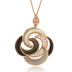 Collar Kabana de oro rosa de 14 quilates con madreperla, ostra espinosa y diamantes