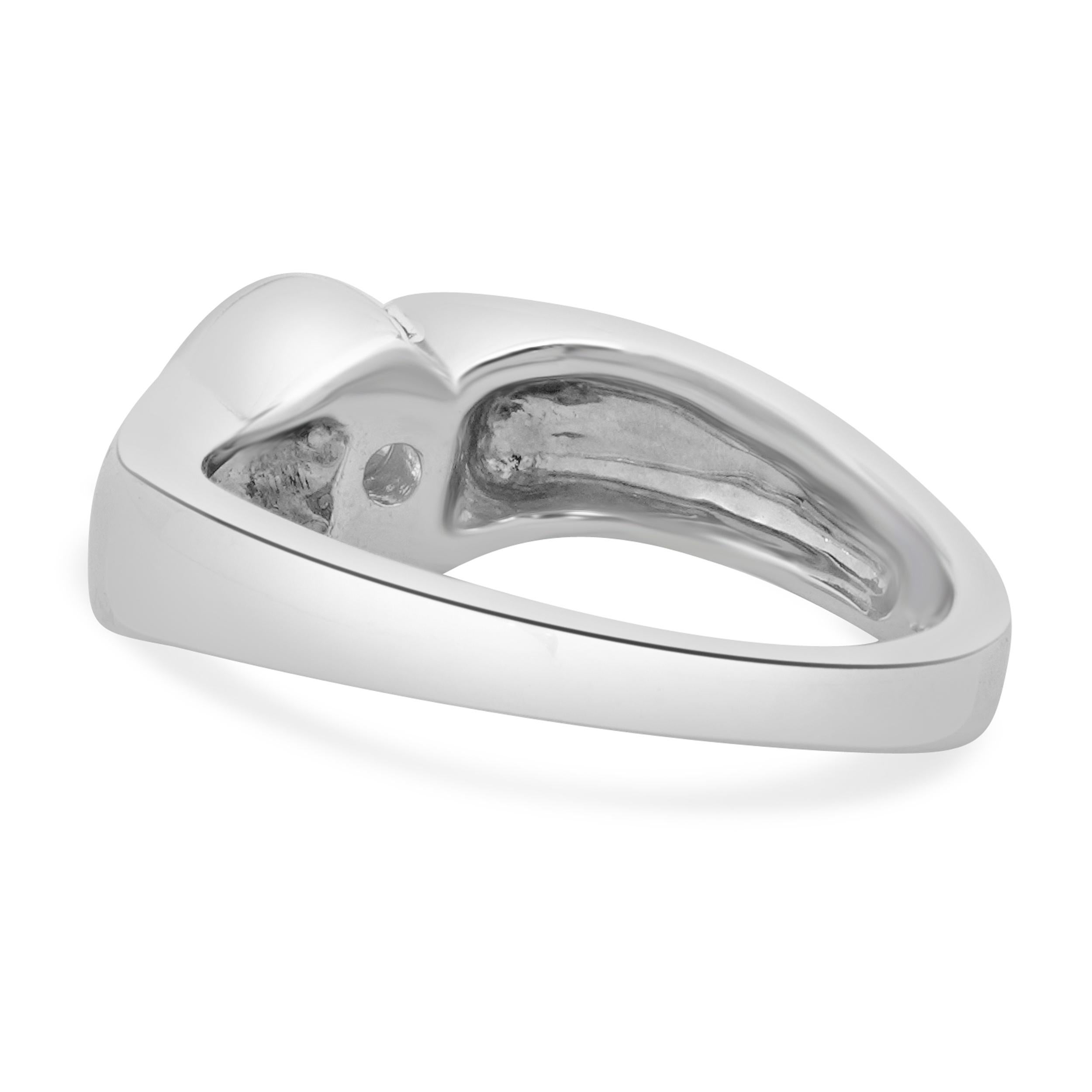 Kabana 14 Karat White Gold Round Brilliant Cut Diamond Engagement Ring In Excellent Condition For Sale In Scottsdale, AZ