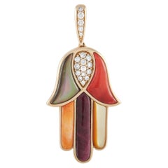 Ciondolo Hamsa Kabana in oro giallo 14K con diamante da 0,33 carati, spine e madreperla