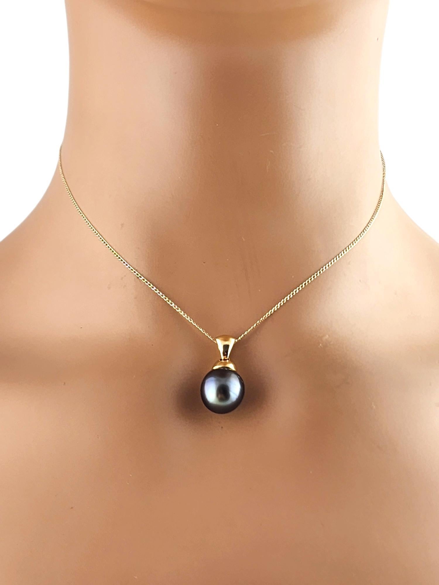 Kabana Pendentif en or jaune 18 carats et perles noires n° 19454 en vente 2
