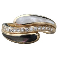 Kabana Bypass Ring Black and White Mother of Pearl Diamond 14k Yellow Gold 7.5