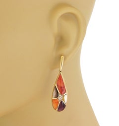Pendientes largos de lágrima de oro amarillo de 14k Kabana Diamond Spiny Oyster MOP Gems