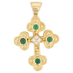 Kabana Pendentif religieux orné d'émeraudes et de diamants en or jaune 22 carats