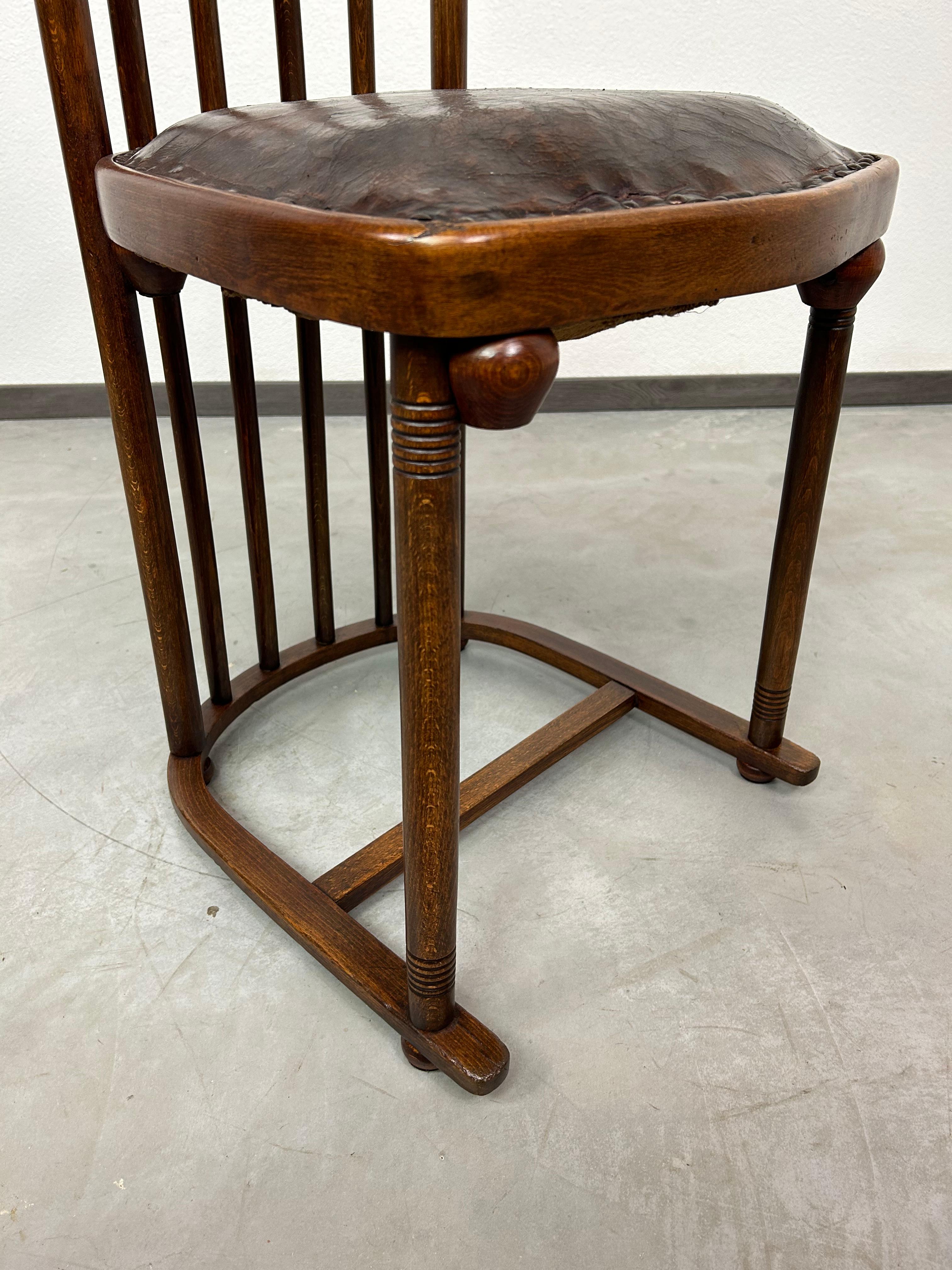 Kabaret Fledermaus chairs no.729 by Josef Hoffmann for Thonet Mundus 1