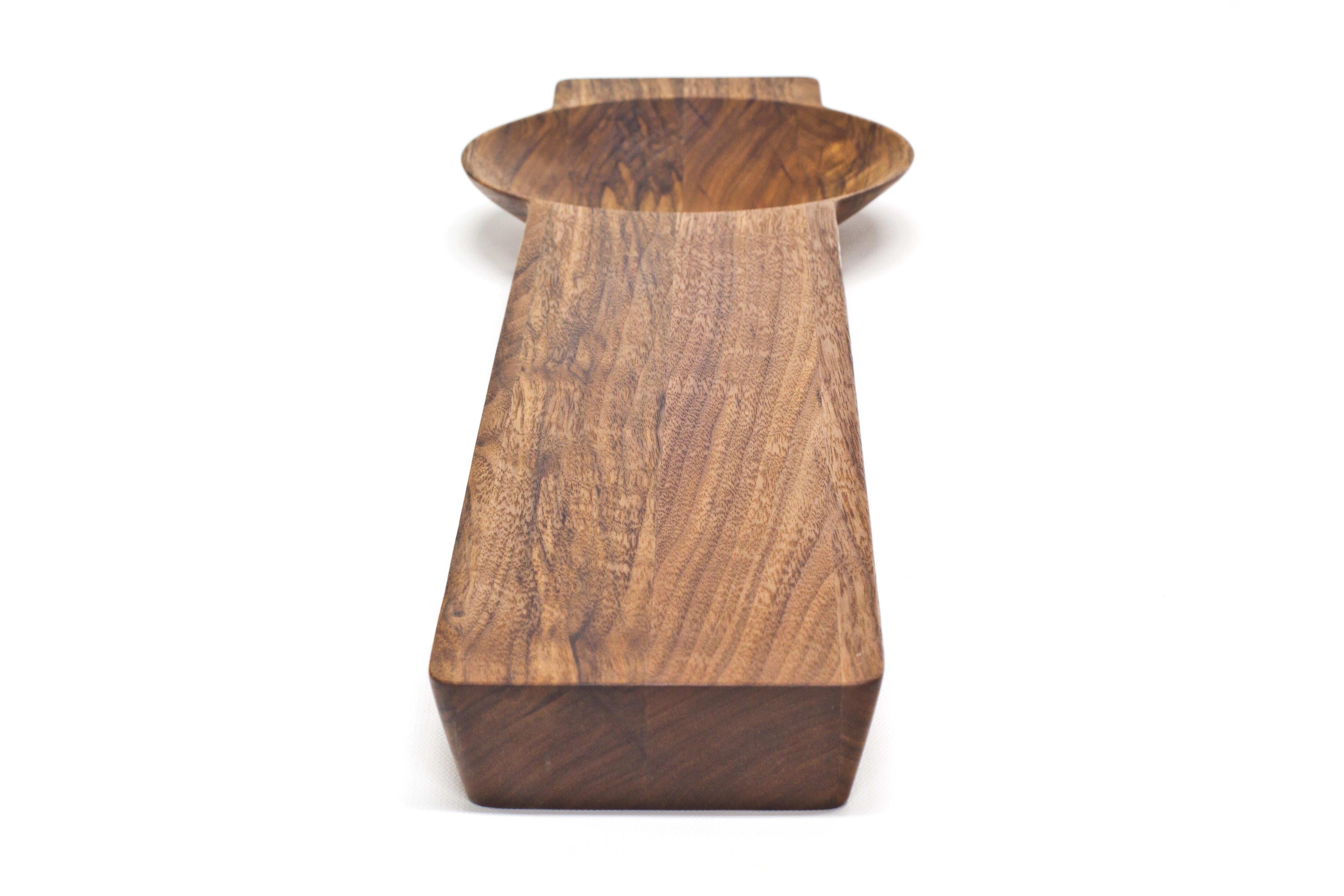 Hand-Crafted Kafi 1 Cheese Board in Oiled Walnut by Martin Leugers &Tricia Wright for Wooda For Sale