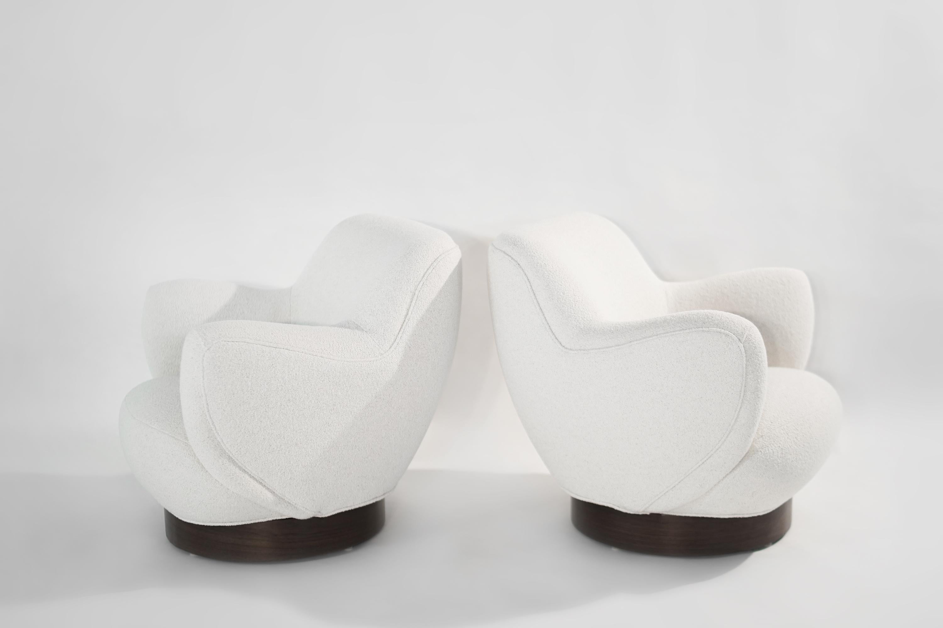 Kagan-Dreyfuss Swivel Chairs, Model 100A, by Vladimir Kagan In Excellent Condition In Westport, CT