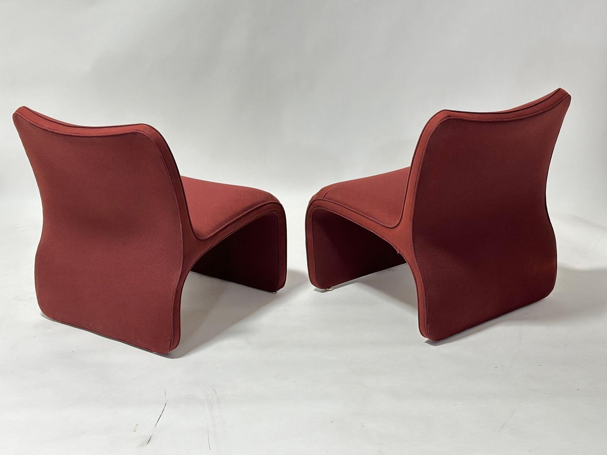 Post-Modern Sculptural Slipper Lounge Chairs for Preview, 1990