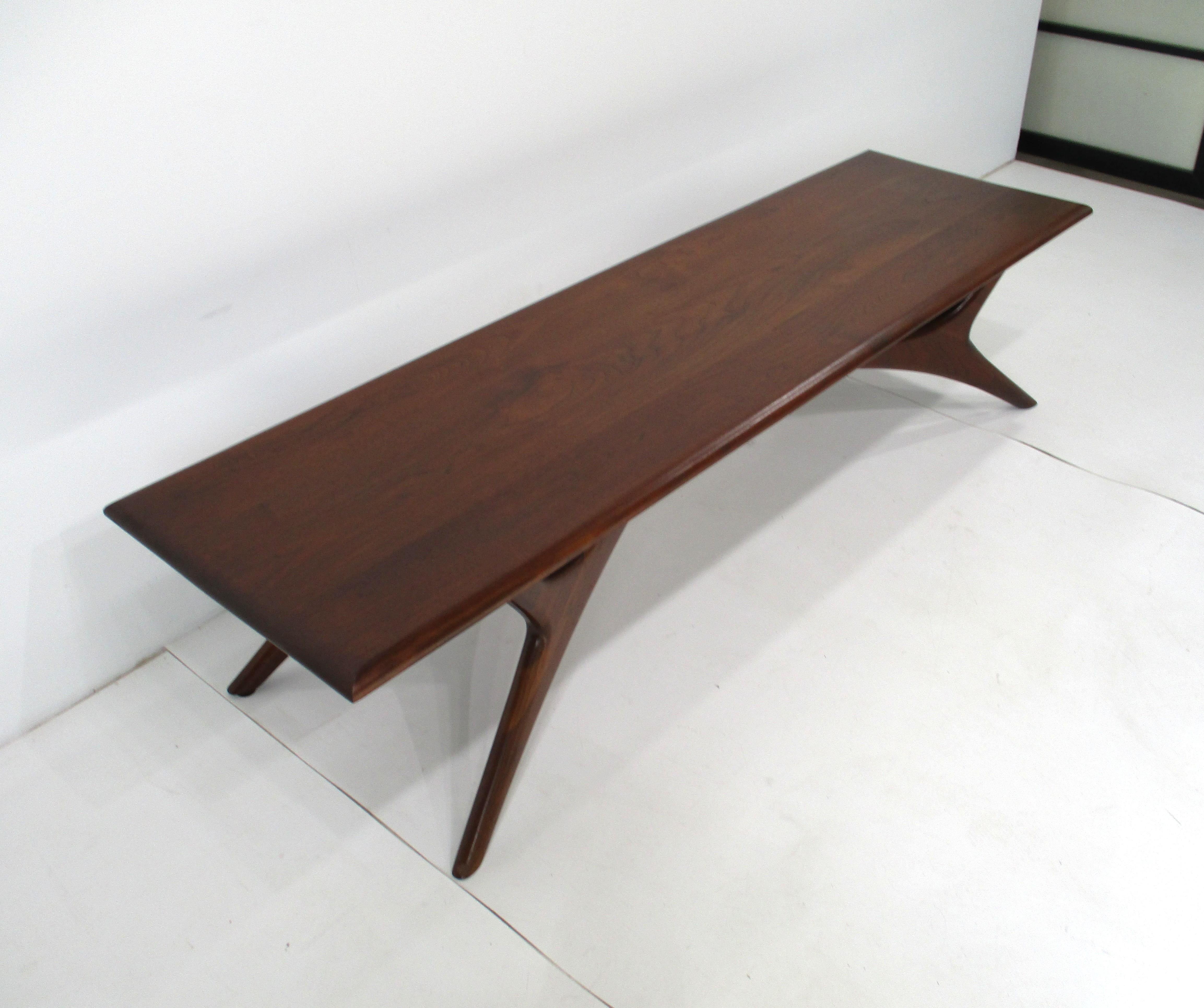 Sculptural Walnut Coffee Table by Josef Otmar in vendita 3