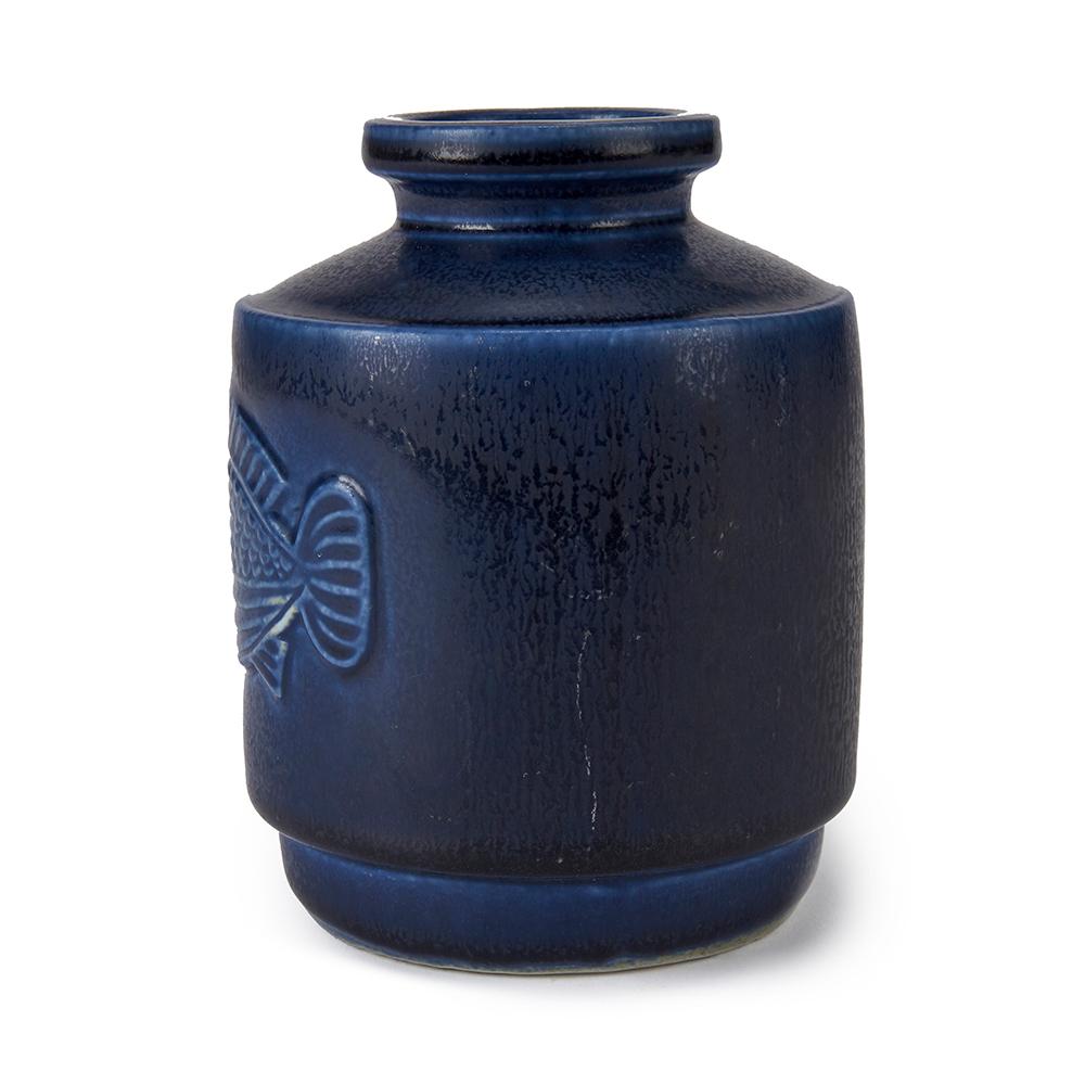 Mid-Century Modern Kage Verk Stad Gustavsberg Vase à poisson émaillé bleu:: vers 1950 en vente