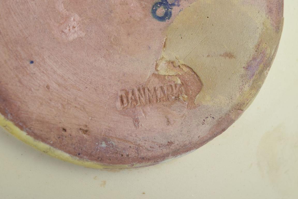 Mid-20th Century Kähler, ceramic bowl. Cow horn technique on cream coloured base. Circa 1930s For Sale