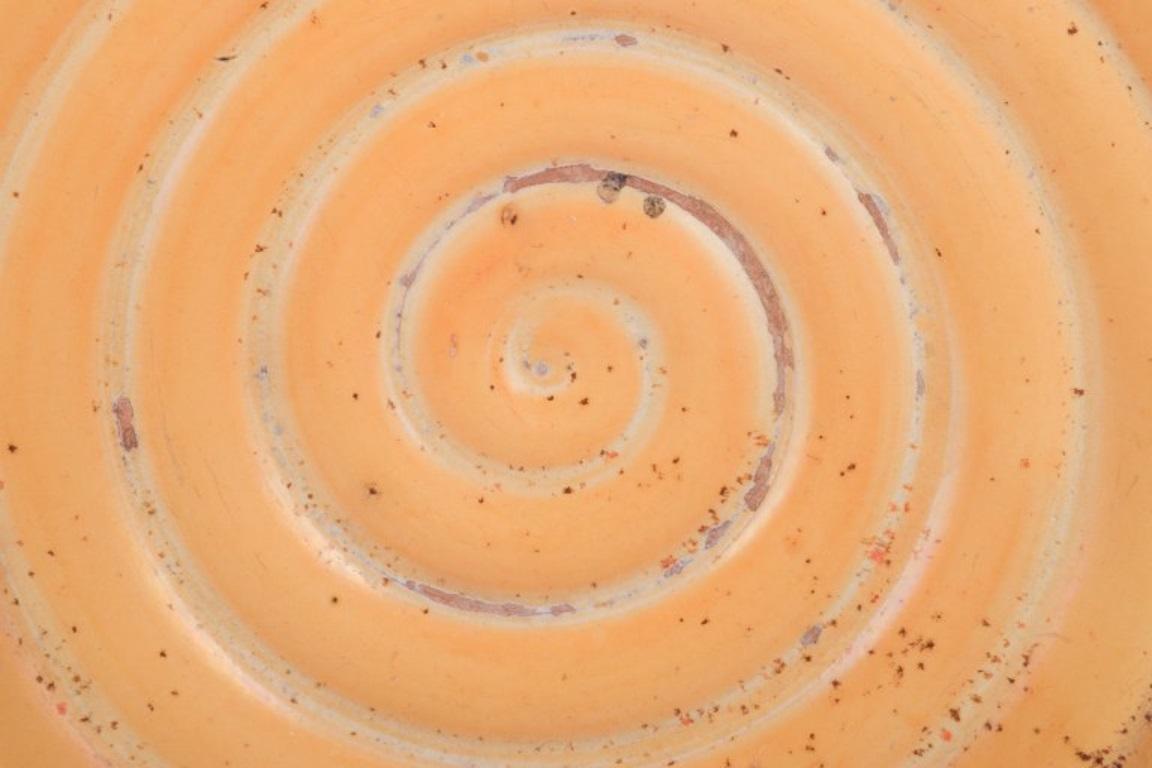 Kähler ceramic dish in uranium glaze. Spiral-shaped motif. Approx. 1930 In Good Condition For Sale In København, Copenhagen