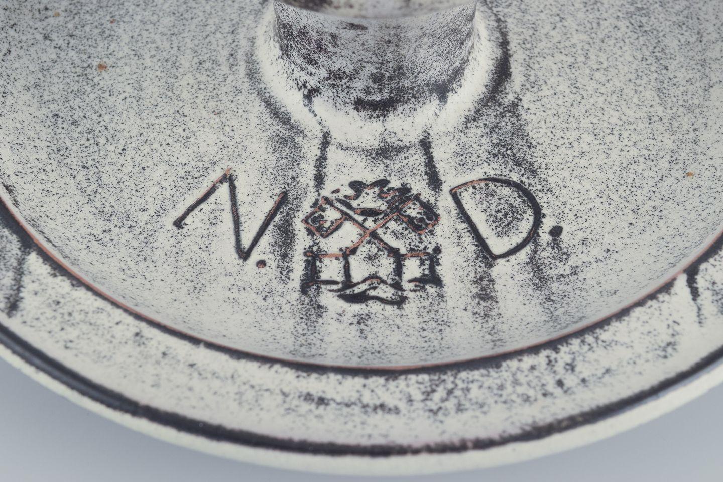 Smaltato Kähler, candeliere da camera in ceramica. Doppio vetro grigio-nero. Metà del XX secolo. in vendita