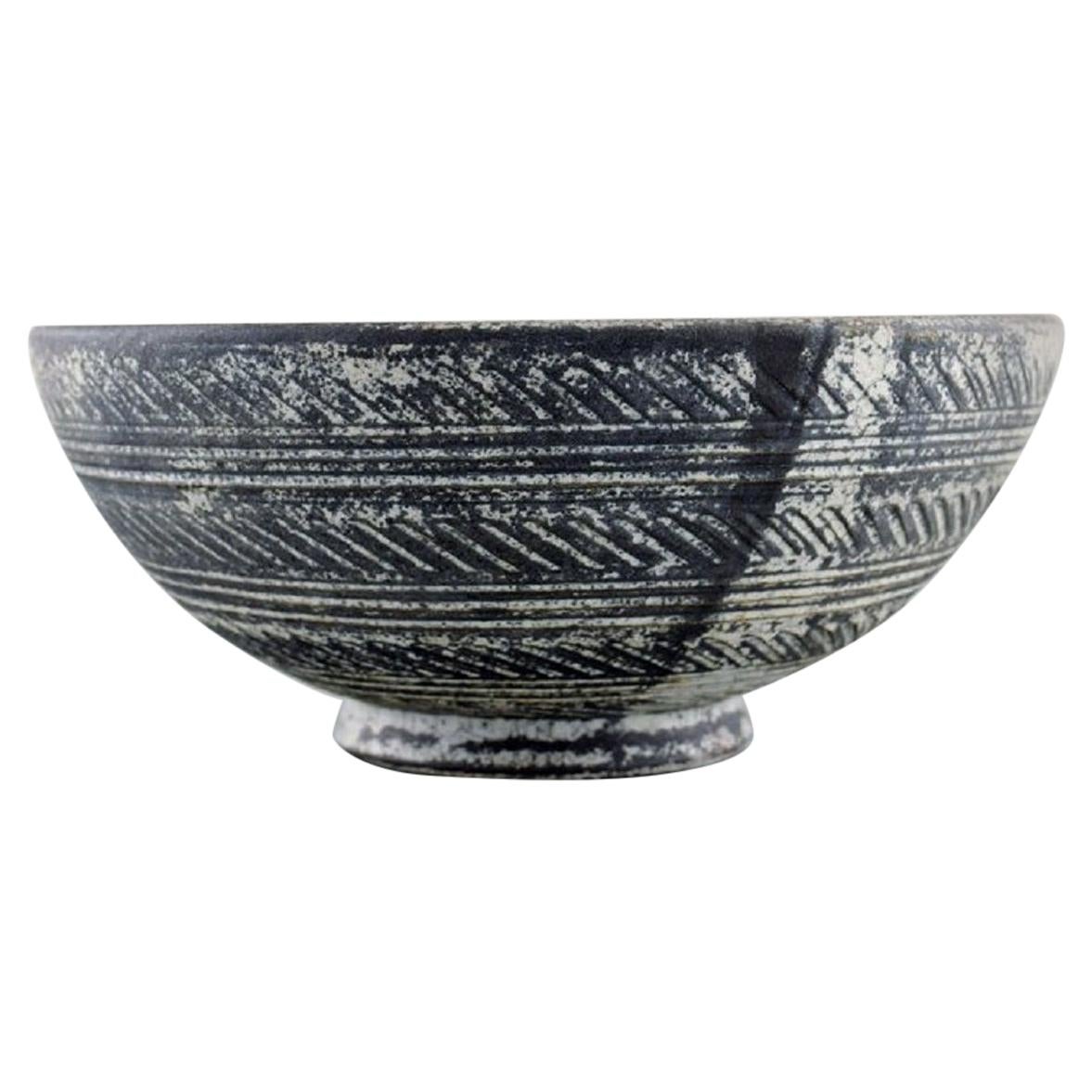 Kähler, Denmark, Bowl in Glazed Stoneware, Beautiful Gray-Black Double Glaze