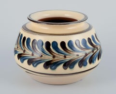 Kähler, Denmark. Ceramic vase.  Cow horn technique. Handmade.