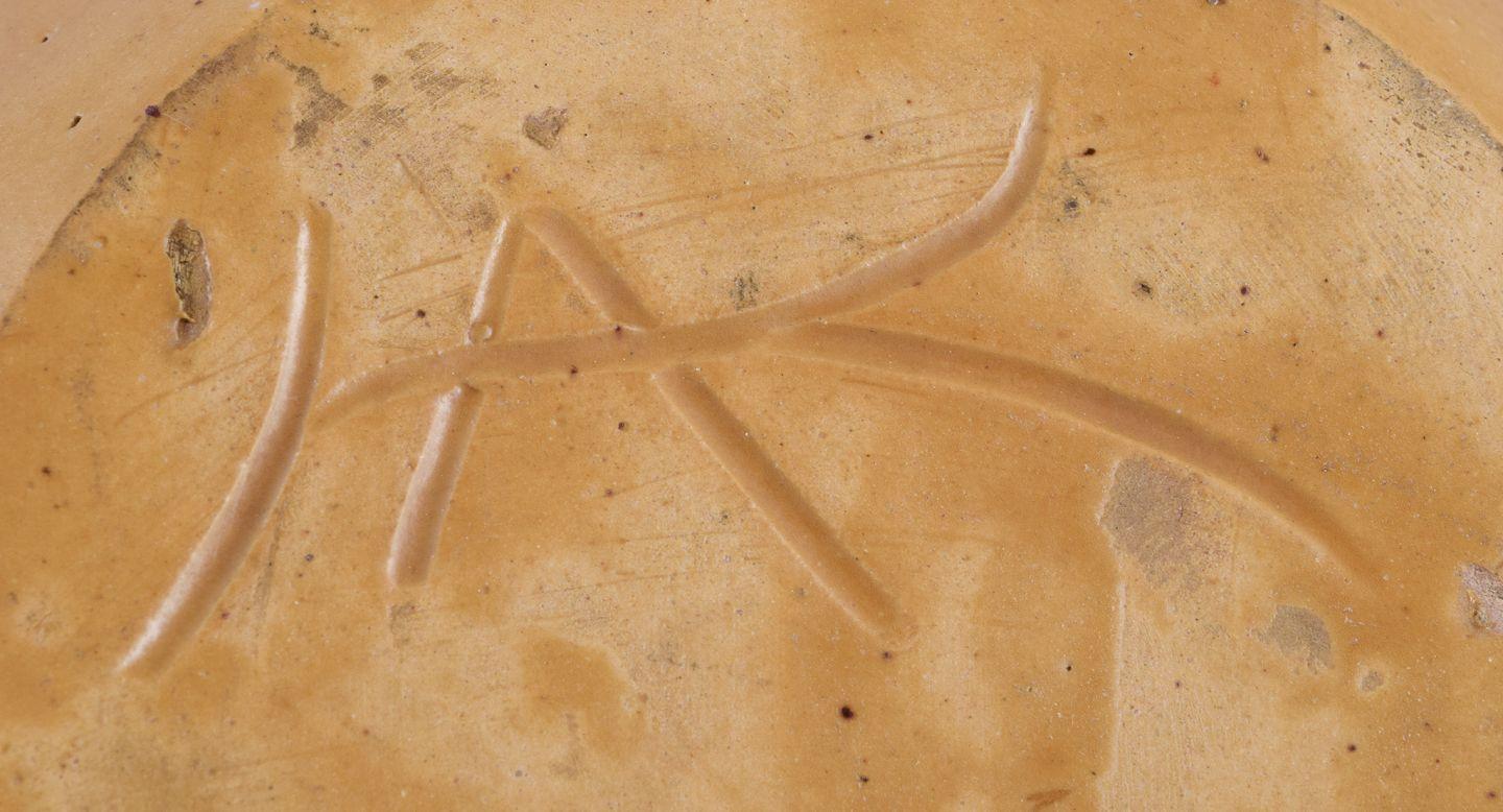 Céramique Kähler, Danemark. Vase en céramique avec deux anses. Technique de la corne de vache. en vente