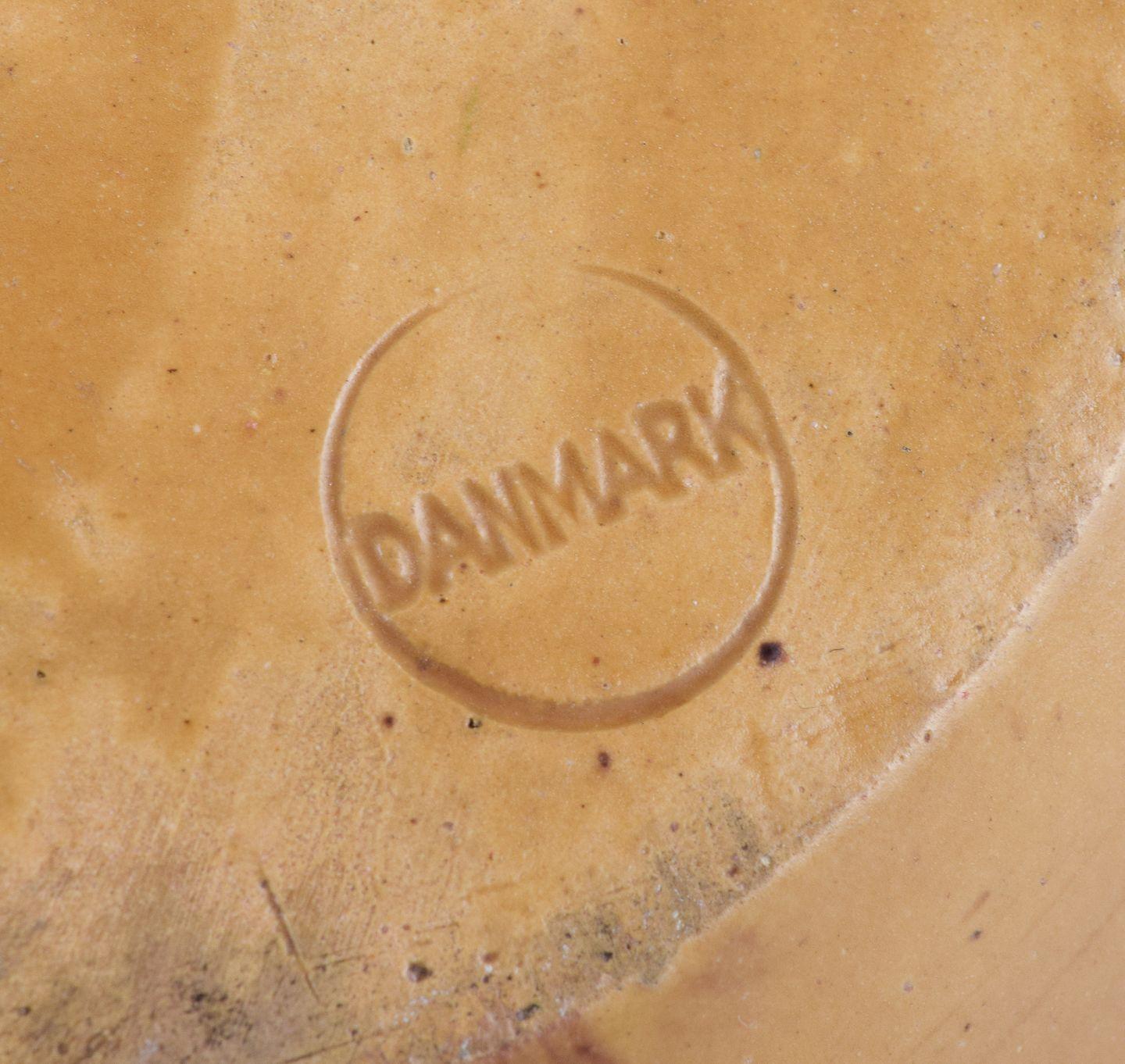 Kähler, Danemark. Vase en céramique avec deux anses. Technique de la corne de vache. en vente 1