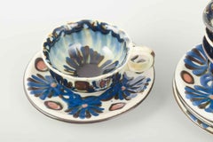 Kähler, Danemark. Ensemble de quatre tasses à thé en céramique avec soucoupes assorties. Années 1930/40