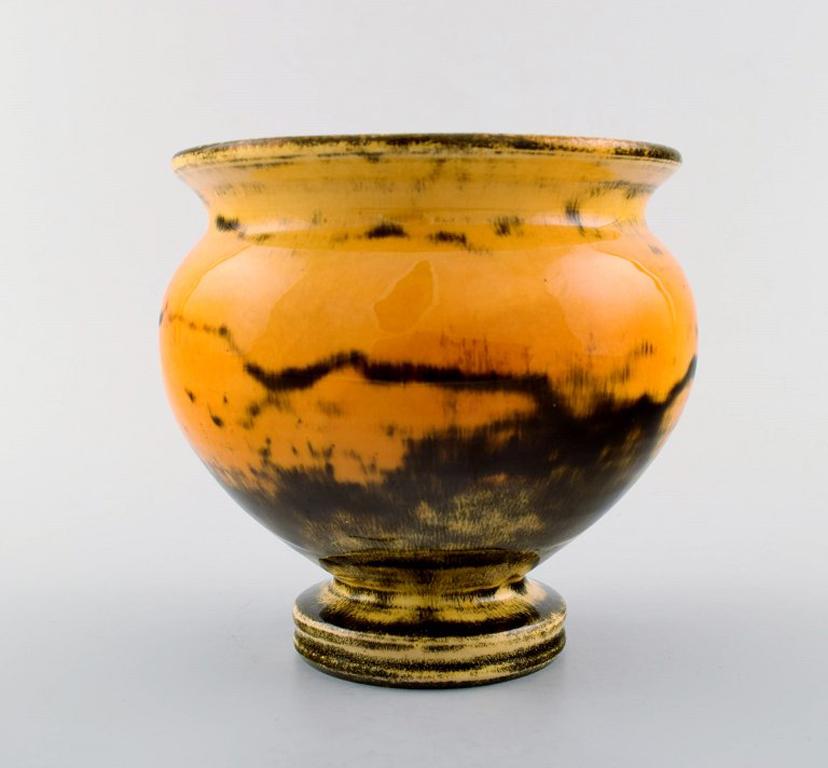 Kähler, Denmark, Svend Hammershoi, Glazed Stoneware Vase In Excellent Condition In Copenhagen, DK
