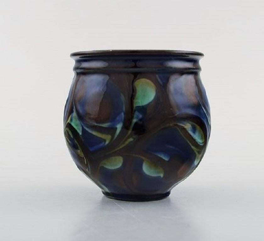 Art Deco Kähler, Denmark, Vase in Glazed Ceramics, Beautiful Glaze, 1930s-1940s
