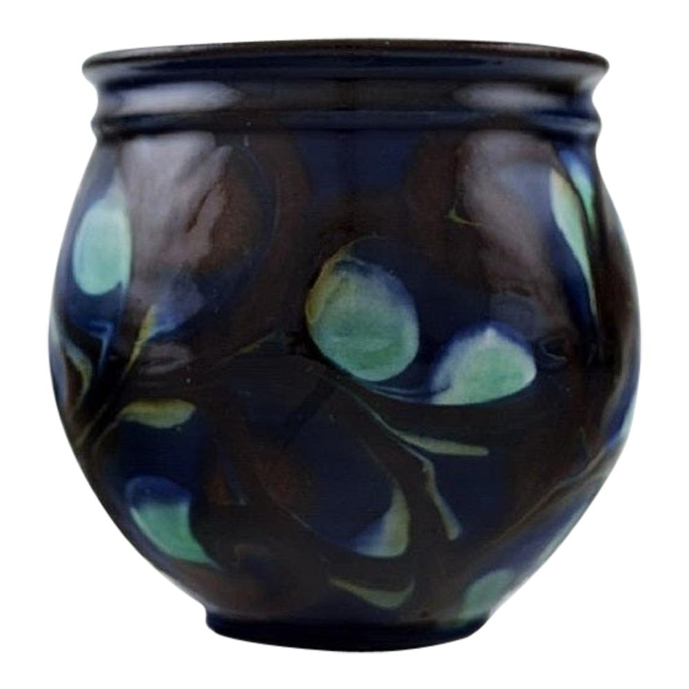 Kähler, Denmark, Vase in Glazed Ceramics, Beautiful Glaze, 1930s-1940s