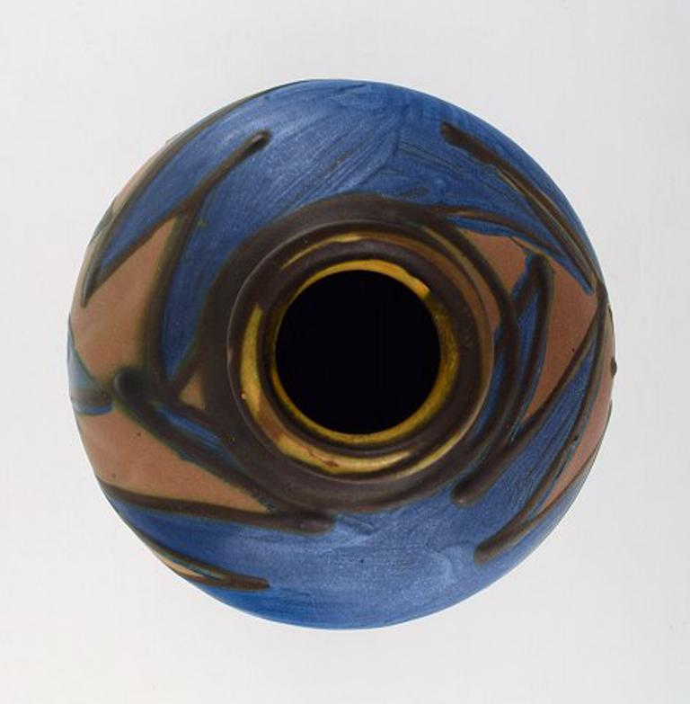 Kähler, HAK, Vase aus glasiertem Steingut in modernem Design, 1930er-1940er Jahre  im Zustand „Hervorragend“ im Angebot in Copenhagen, DK