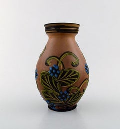 Kähler, HAK, Glazed Stoneware Vase in Modern Design, 1930s-1940s
