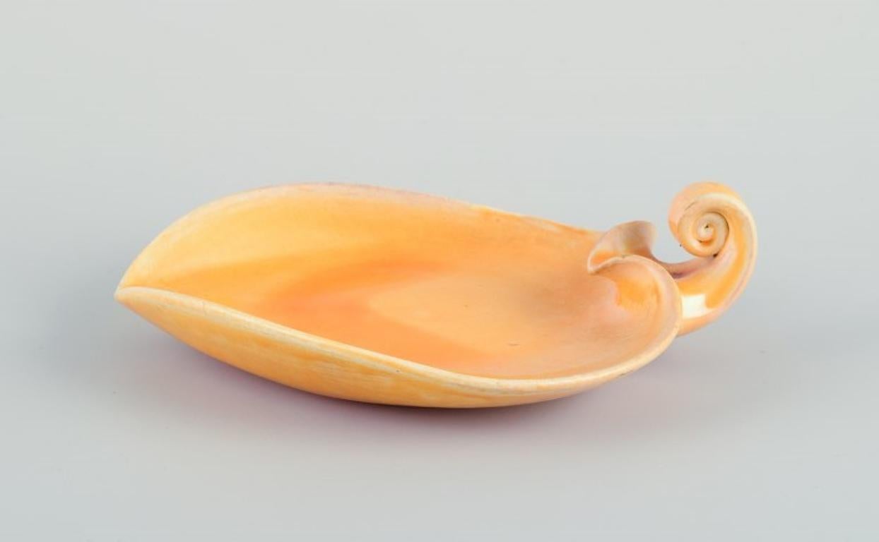 Scandinavian Modern Kähler, heart-shaped ceramic dish. Uranium glaze. 1930s/1940s. For Sale