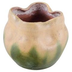 Kähler, small ceramic plant pot. Art Nouveau style. Approx. 1910s.