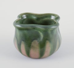 Kähler, small ceramic plant pot. Art Nouveau style. Approximately 1910s.