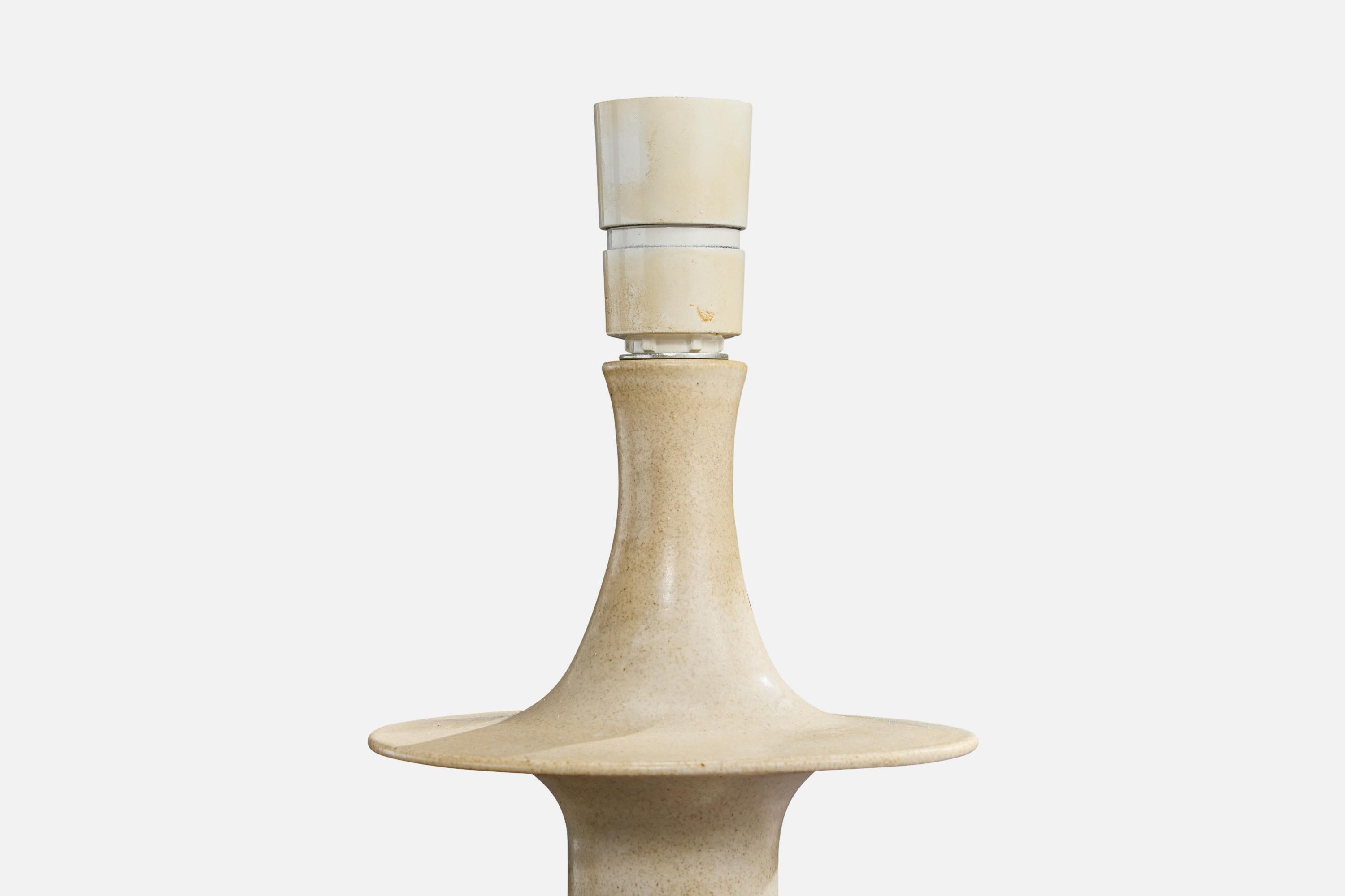 Kähler, Table Lamp, Ceramic, Denmark, 1950s In Good Condition For Sale In High Point, NC