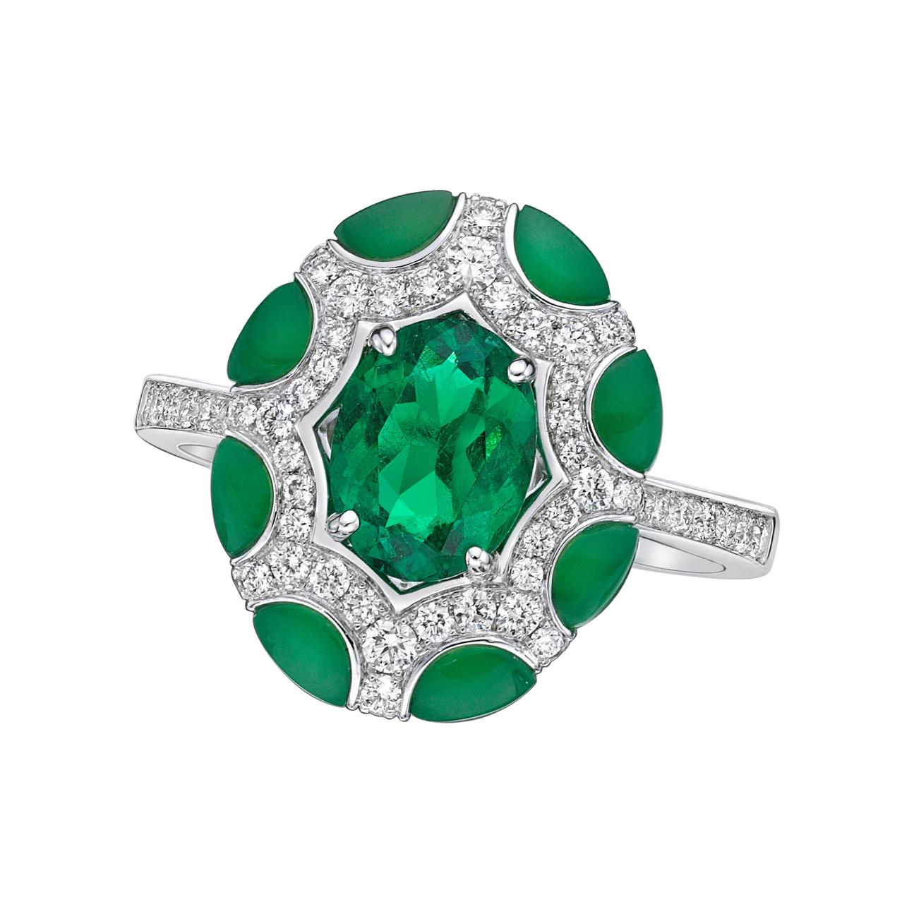 GIA 1.11 Carat Colombian Green Emerald 18K Karat White Gold Cocktail Ring For Sale