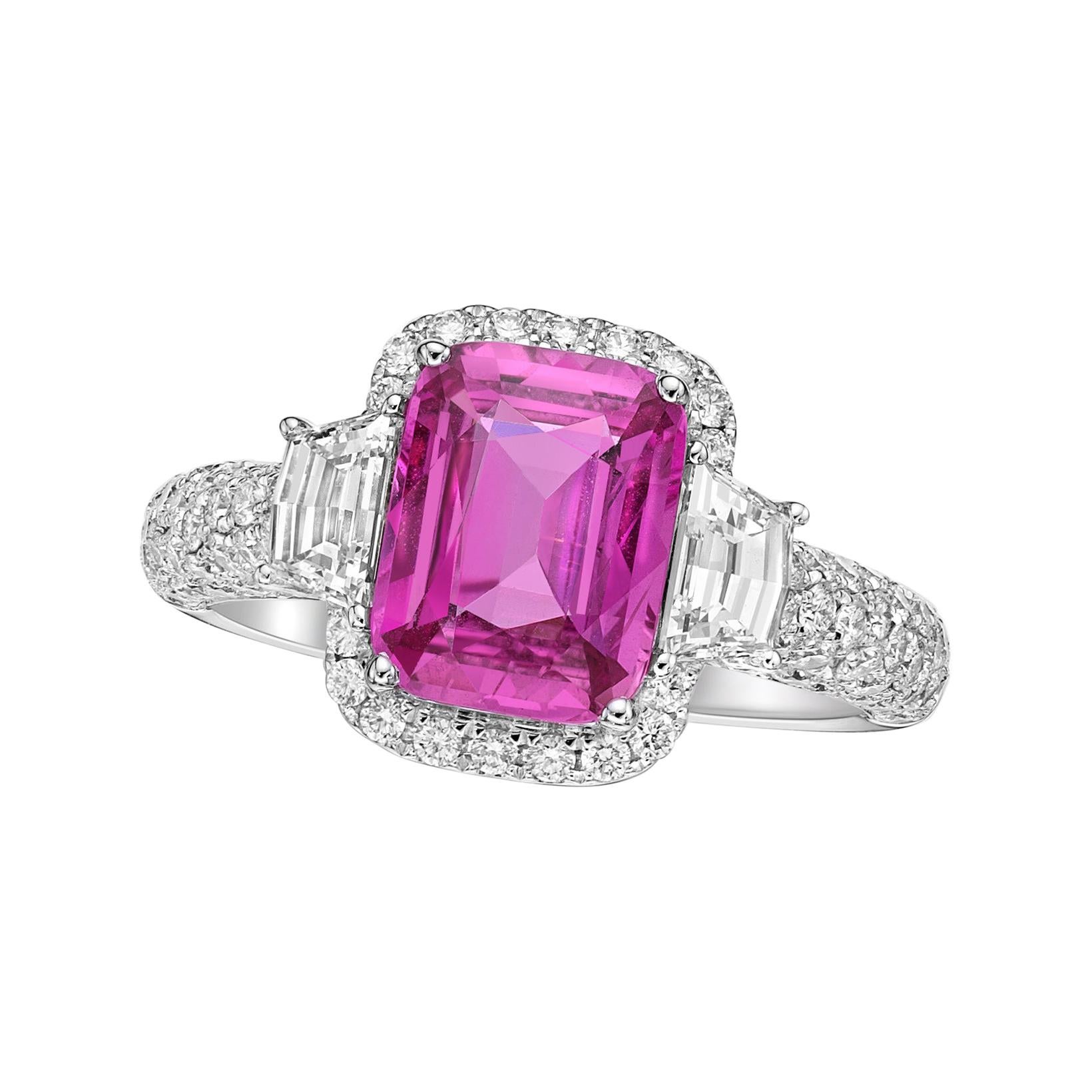GIA 2.64 Carat Purple- Pink Sapphire 18 Karat White Gold Engagement Ring For Sale