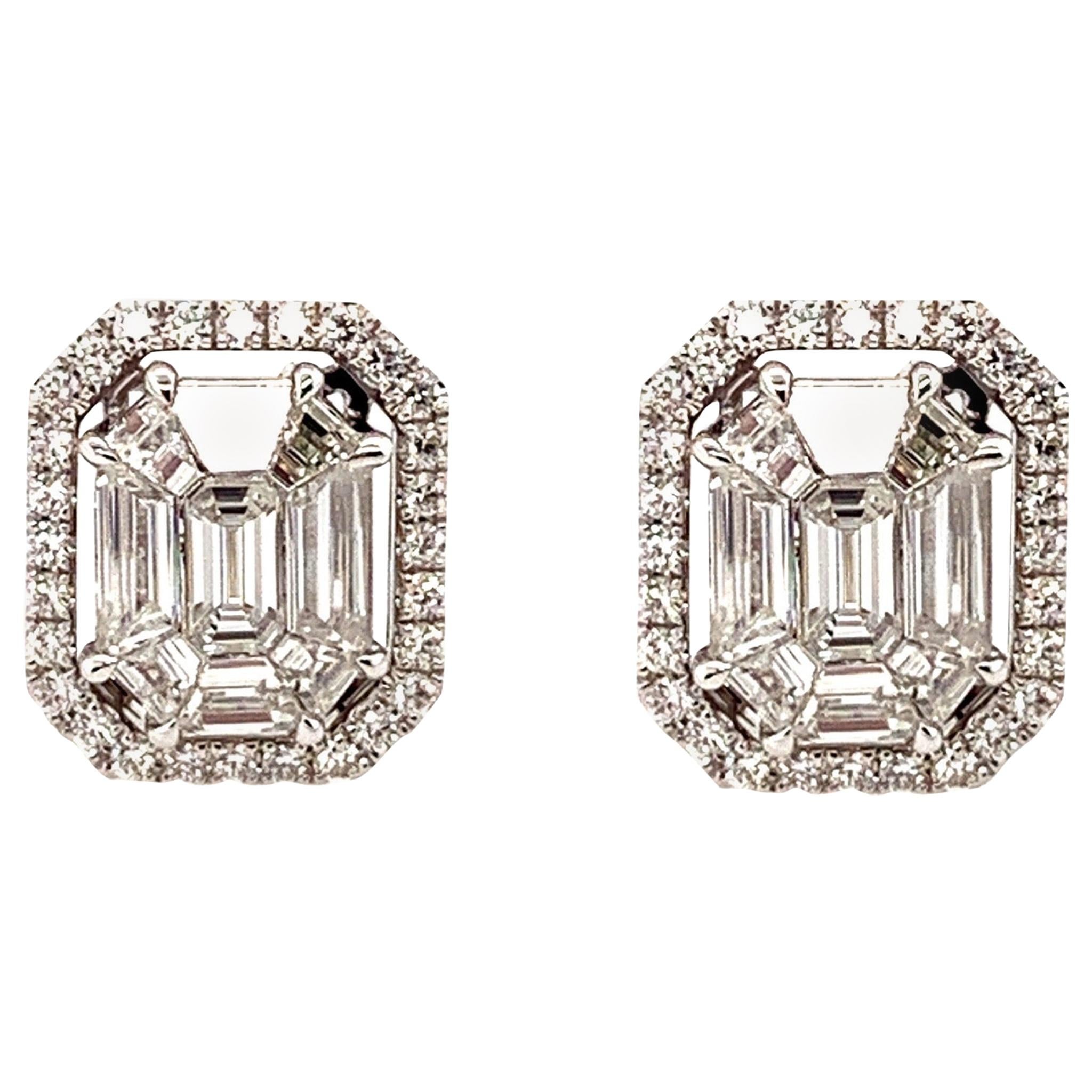 18 Karat Gold Emerald Shape White Diamond Stud Earrings  For Sale