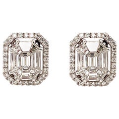 18 Karat Gold Emerald Shape White Diamond Stud Earrings 