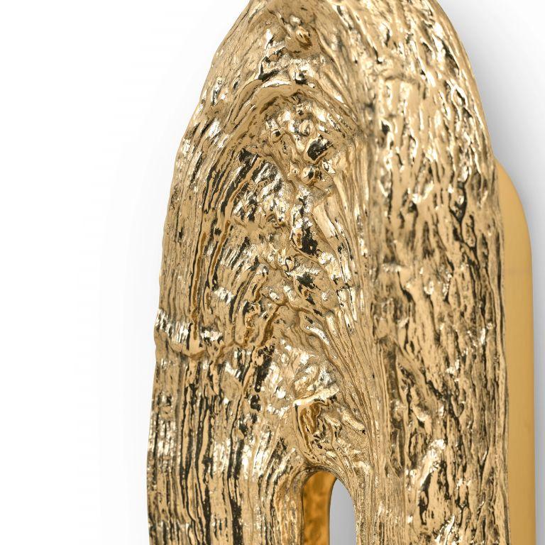 Kahy - Lámpara de pared artesanal de latón con acabado dorado Moderno orgánico en venta