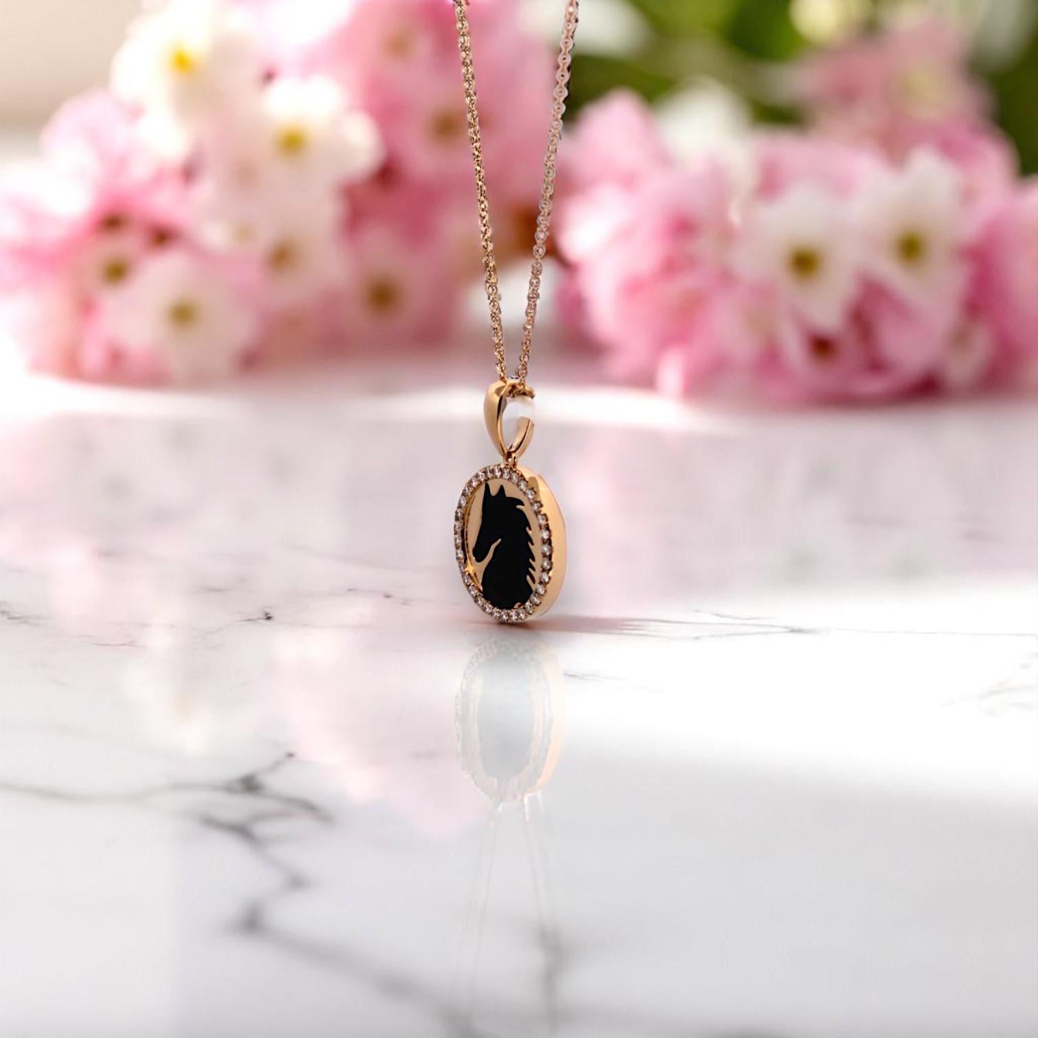 Round Cut Kai  18k Yellow Gold Pendant – 1.89 ct Black Onyx with Horse Head Cutout For Sale
