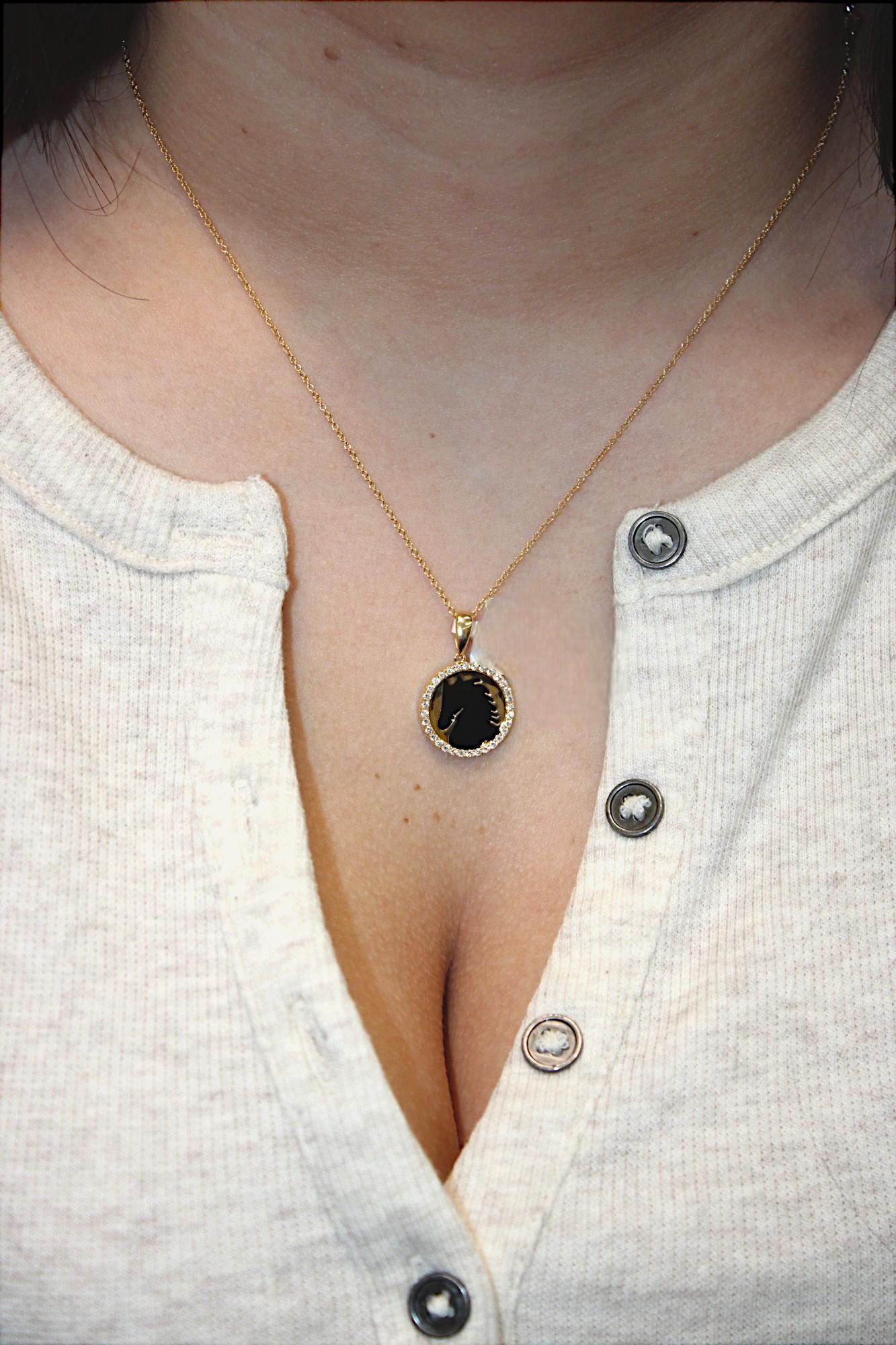 Women's Kai  18k Yellow Gold Pendant – 1.89 ct Black Onyx with Horse Head Cutout For Sale