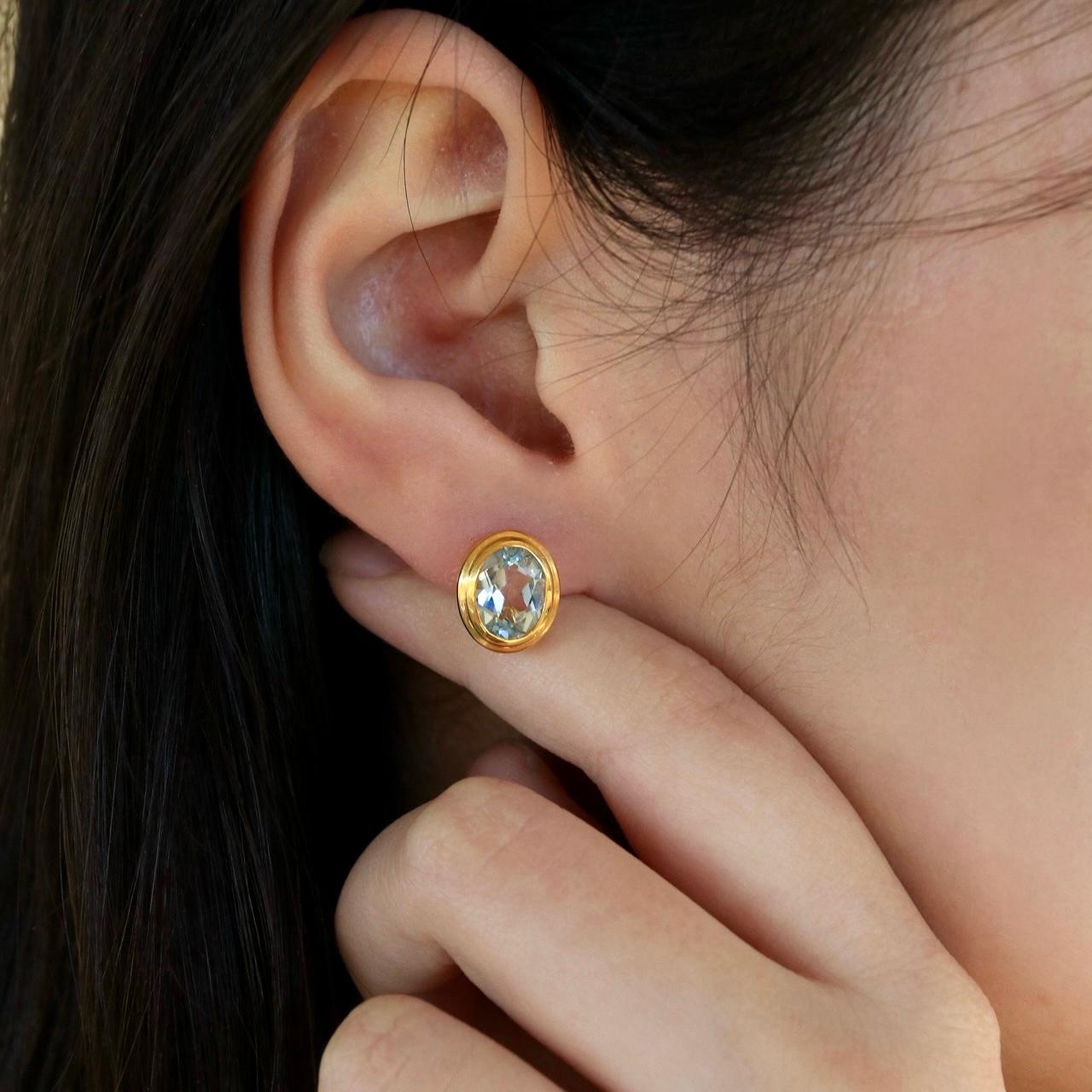 Modern Kai Bella 3.50 ctw Oval Aquamarine Earrings in 14K Solid Gold For Sale