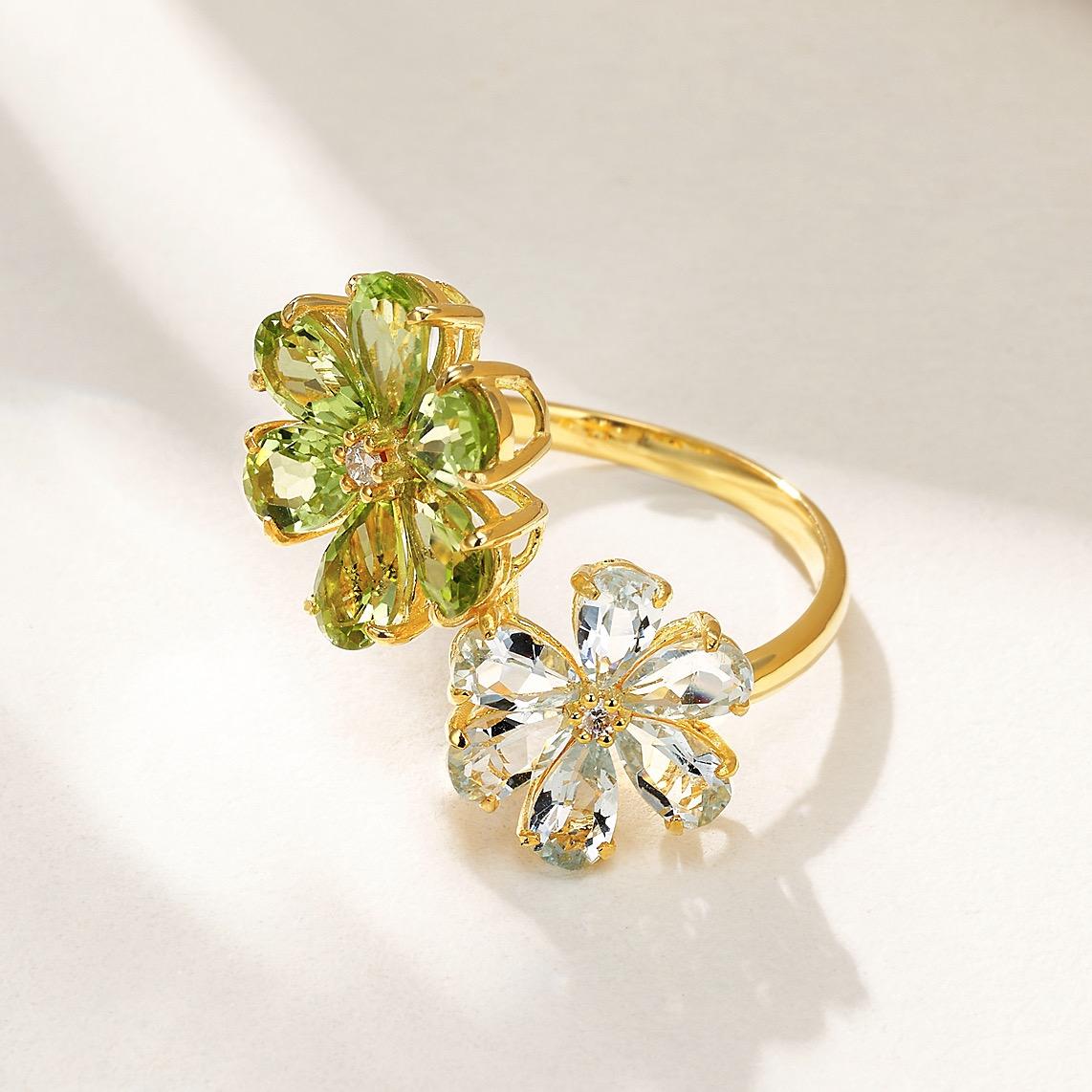 Pear Cut Kai Flora Blossom Periot and Aquamarine Diamond Cocktail Ring For Sale