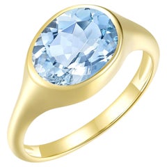 Kai Gloria 2ctw AAA-grade Oval Aquamarine Ring in 14K Solid Gold