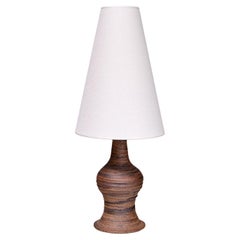 Kai Krebs Textured Brown Earthenware Tischlampe, Tungelsta, Schweden, 1960er Jahre