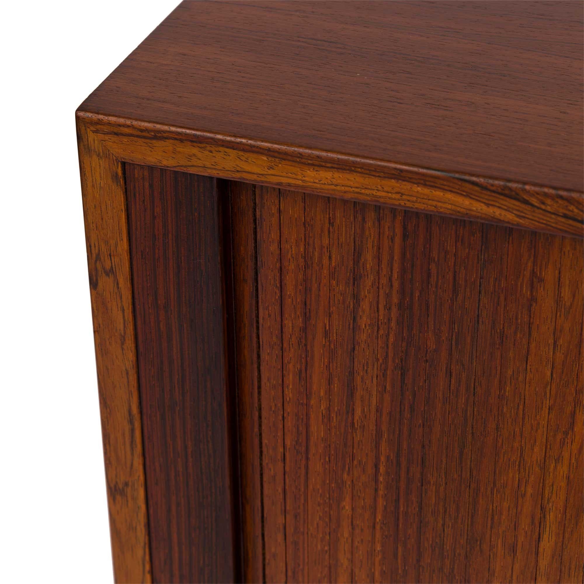 Kai Kristensen Rosewood Tambour Door Cabinet Sideboard / Media Cabinet en vente 3