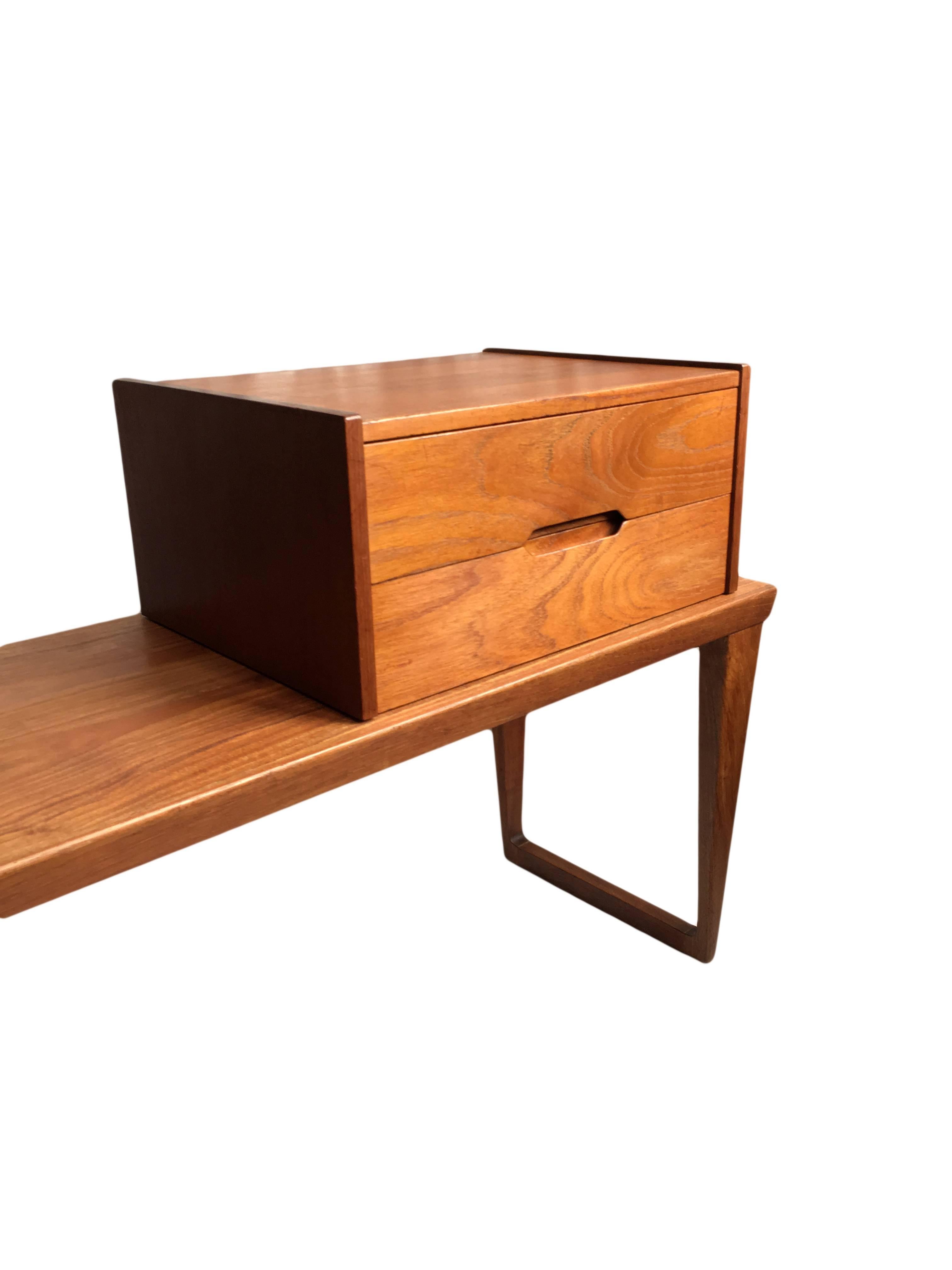 Mid-Century Modern Kai Kristiansen - Aksel Kjersgaard Set. Bench, drawers and mirror.