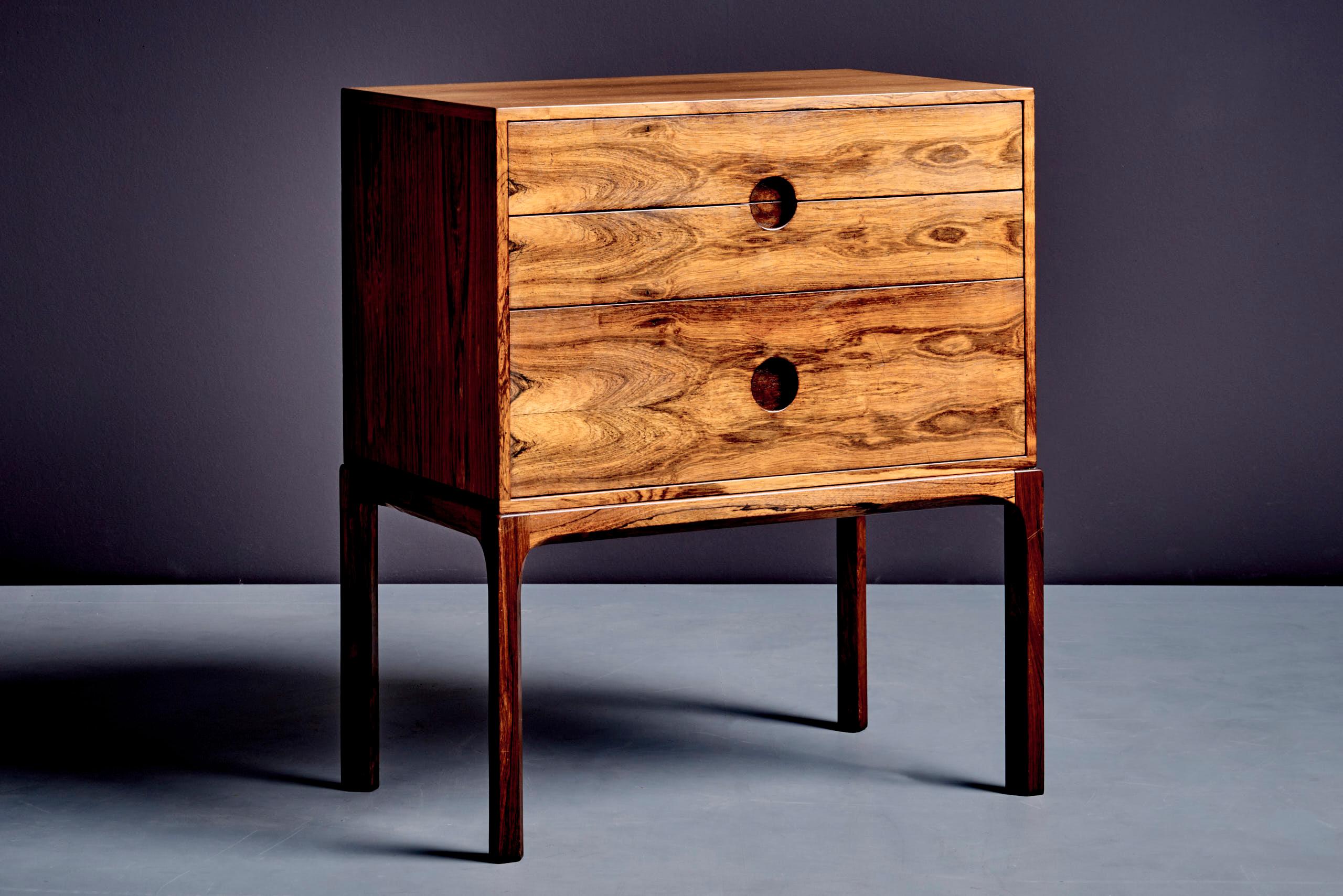 Kai Kristiansen 386 Comodino o tavolino in teak per Aksel Kjersgaard in palissandro in vendita 3
