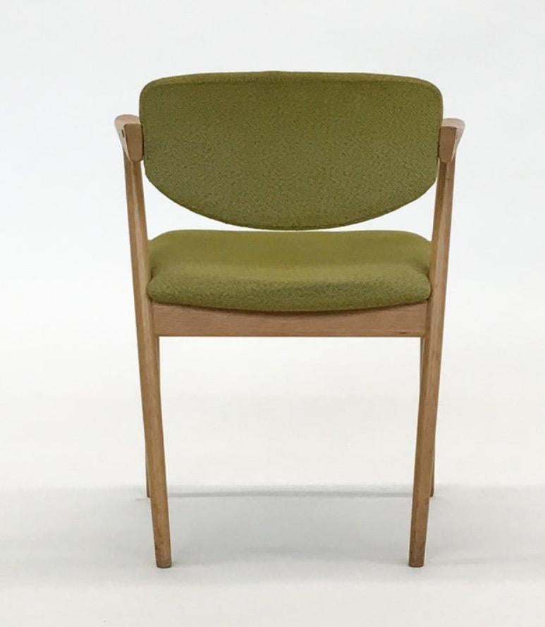Kai Kristiansen, 8 Chairs, Oak Model 42, Produced by Schou Andersen Møbelfabrik In Fair Condition In Hamburg, HH